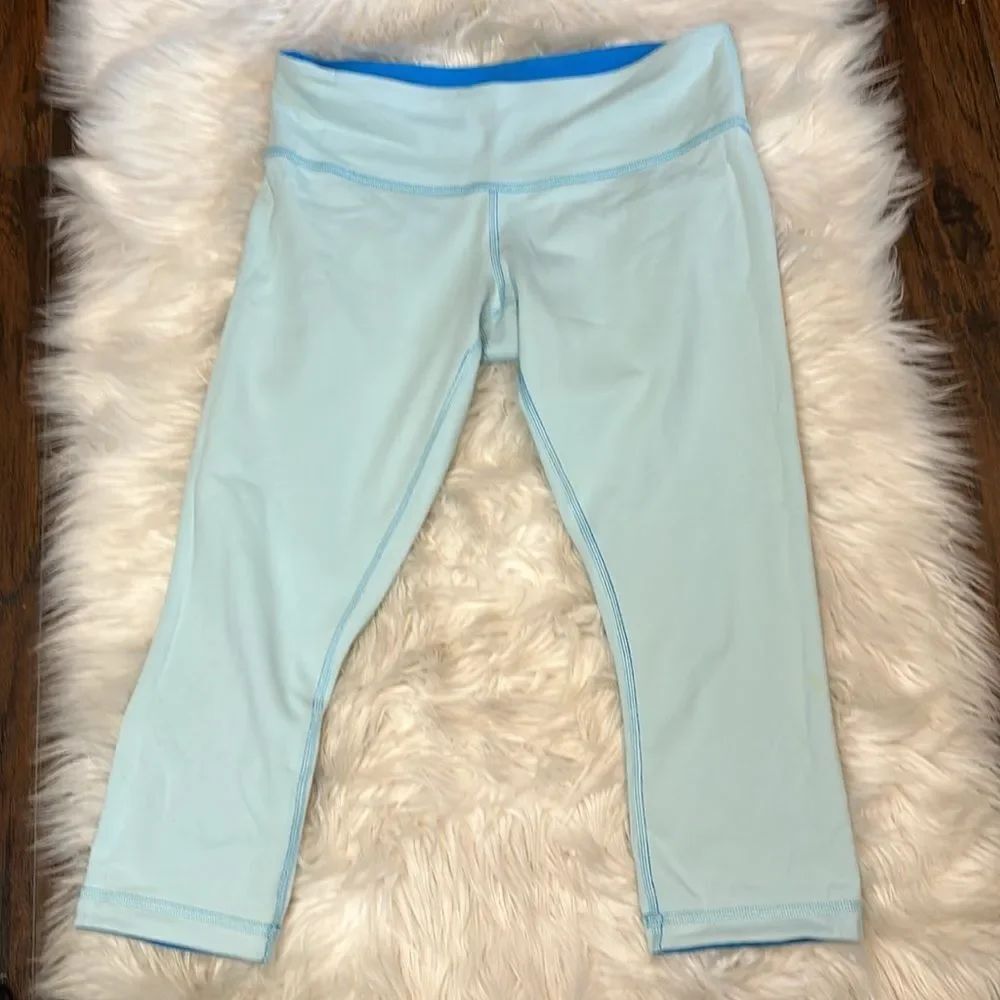 Lululemon Wunder Under Crop Reversible Legging Beach Blanket Blue Sz 8 or Sz 10 - Picture 14 of 17